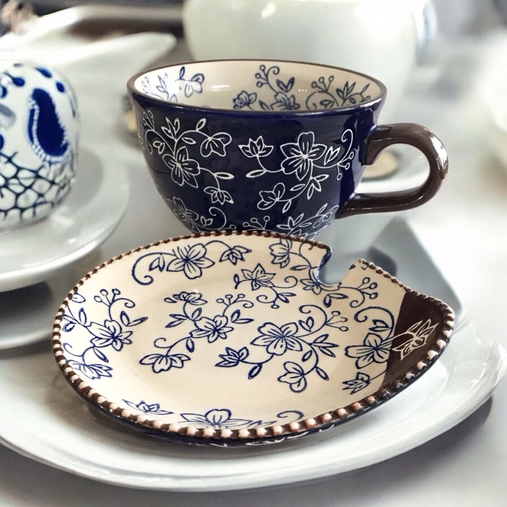 Temptations Floral 22oz Mug with Lid Set NWOT